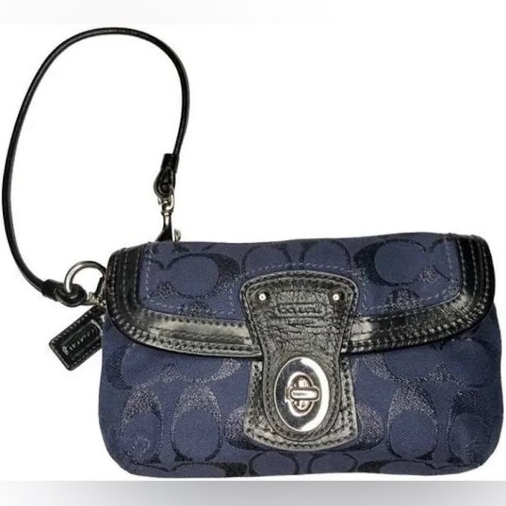 Coach Legacy Signature Jacquard Blue Wristlet 🖲️🫐
